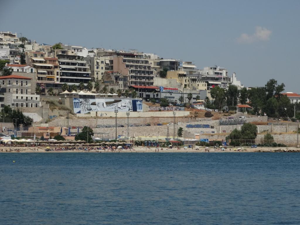 Faros I Hotel Piraeus Exterior photo